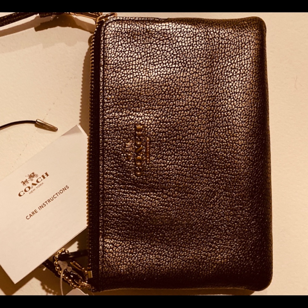 Wristlet